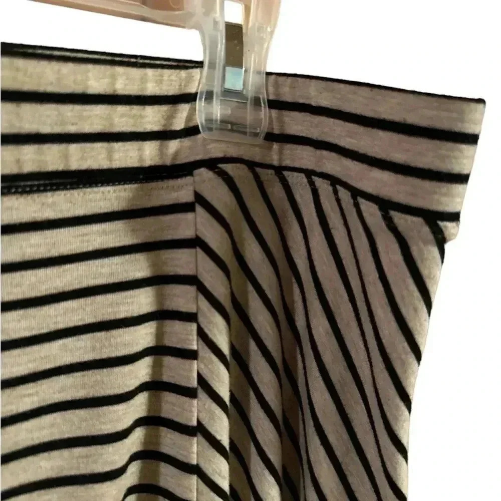 6/$20. Maxi long stripe skirt floor length size 1x. Very long - Picture 4 of 5